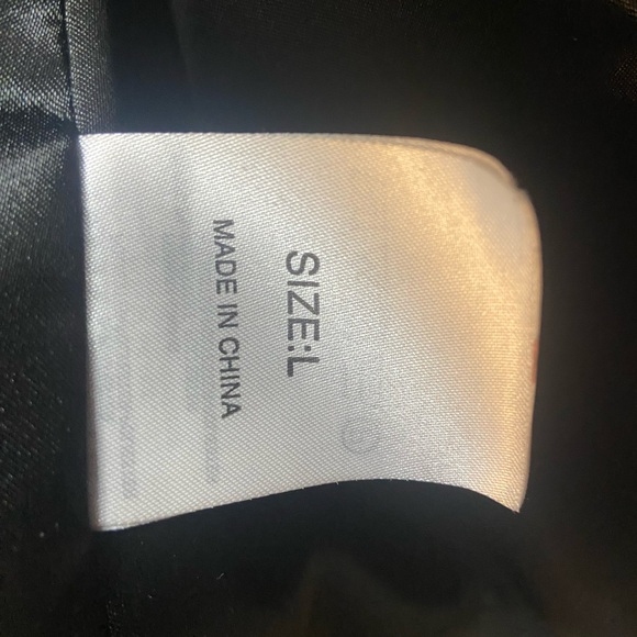 NWOT‼️‼️ Ladies Faux Leather Jacket ‼️ Final Sale review all photos! - Picture 3 of 12